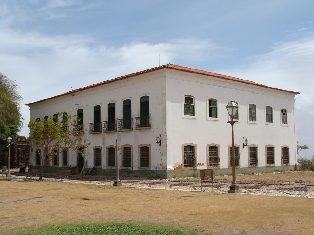 Inn La Maison Du Baron Alcantara